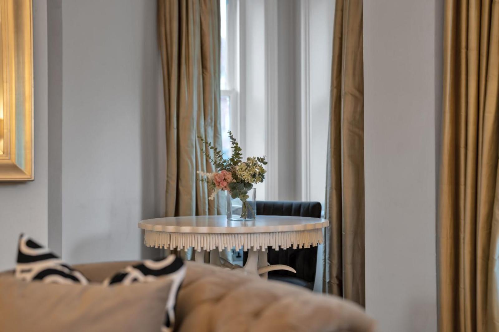Knightsbridge - Hans Place Apartments London Eksteriør billede